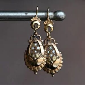 Antique Gold Drop Earrings with Pearls & Leaf Detail
